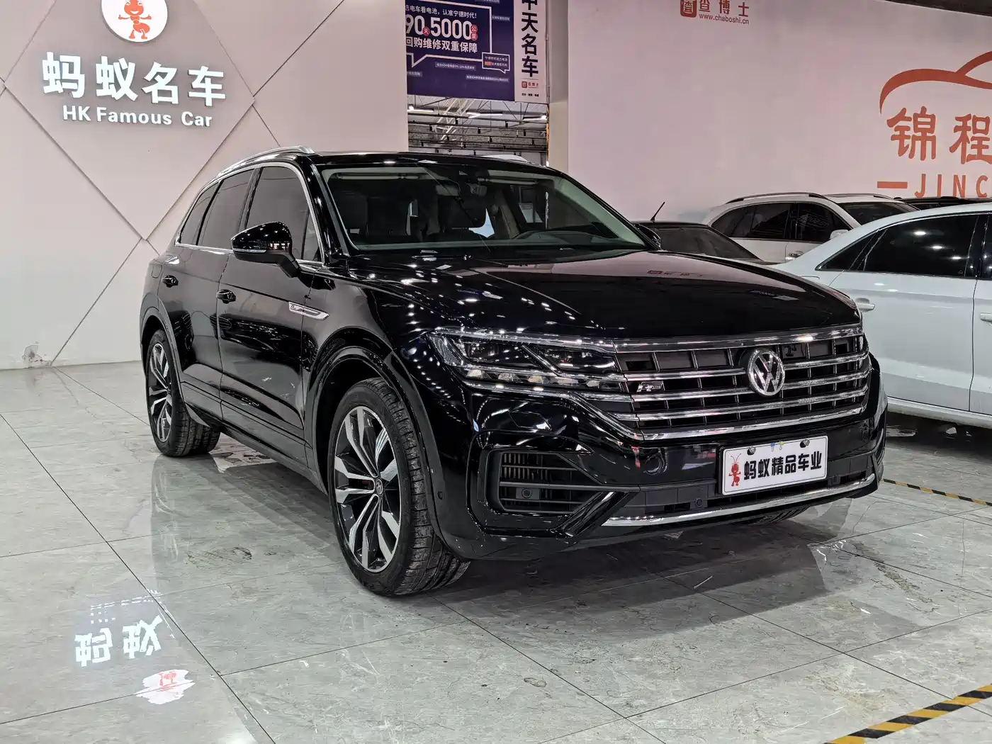 Volkswagen Touareg 2019 3.0TSI Sharp Intelligence Edition China VI фото 3