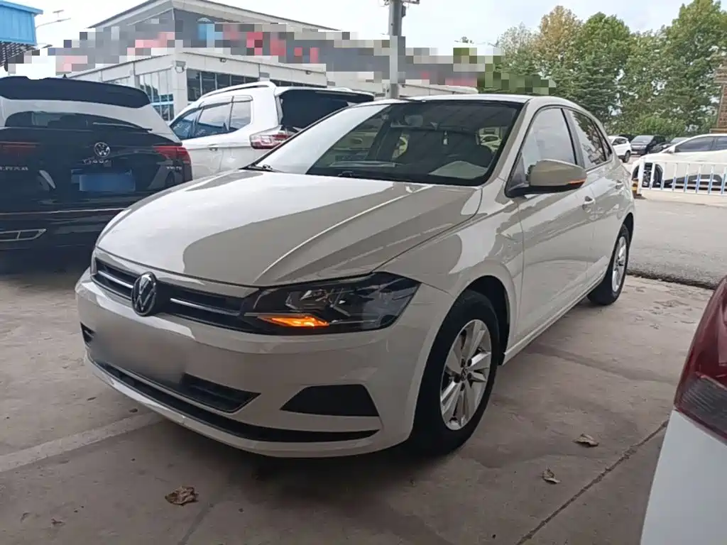 Фото 1 - Volkswagen Polo