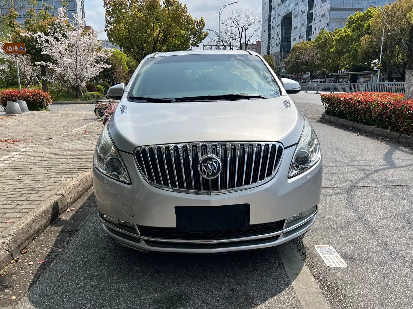 Buick GL8 2011 3.0L GT Luxury Business Elegance Edition фото 2