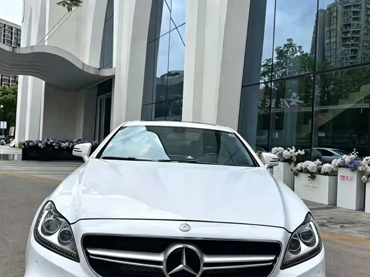Mercedes-Benz CLS 2012 CLS 300 CGI фото 2