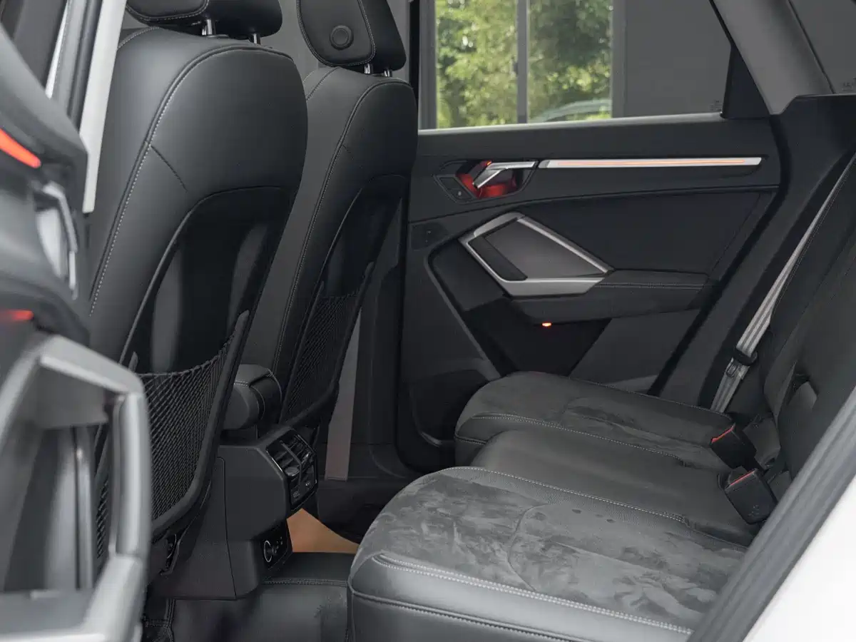 Audi Q3 2023 35 TFSI Fashion Dynamic (1.4T) фото 17