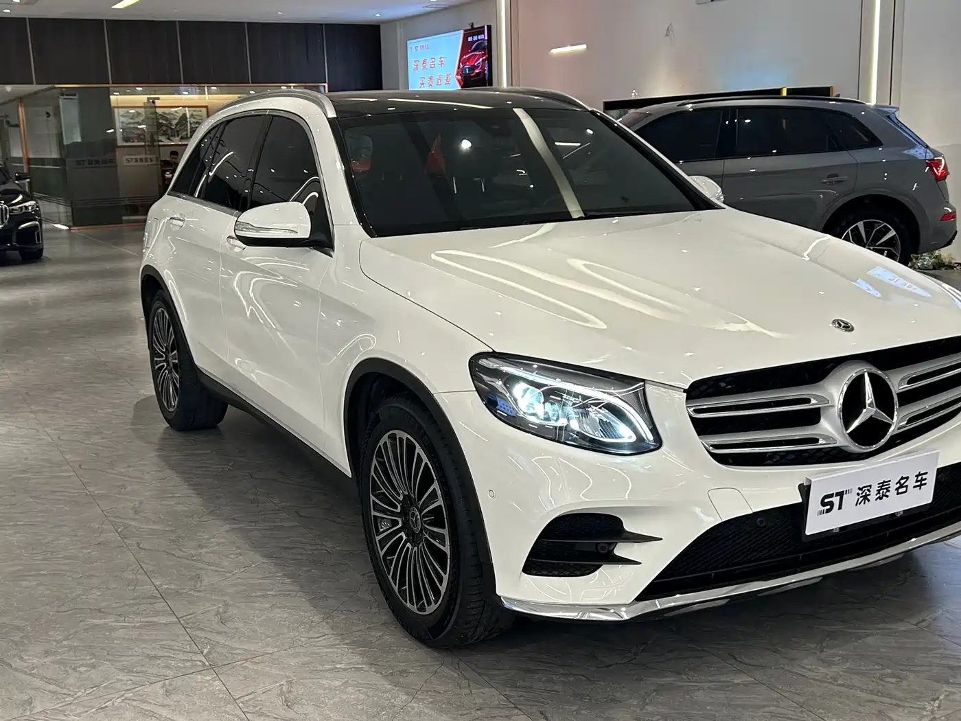 Mercedes-Benz GLC 2018 GLC 200 4MATIC фото 2