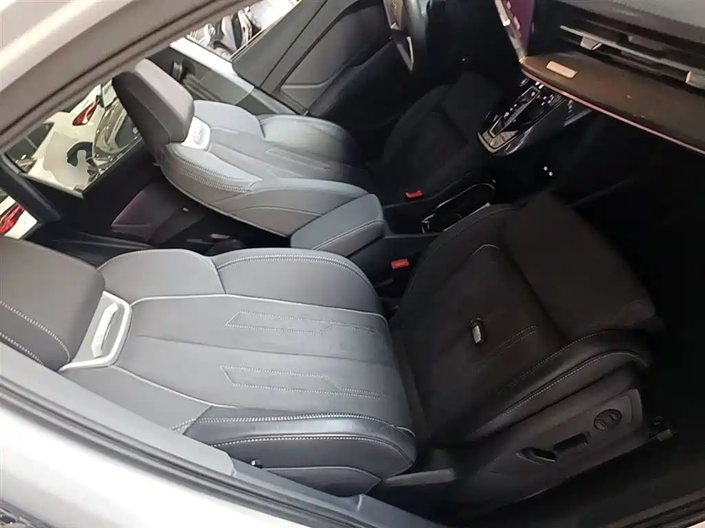 Audi Q4 e-tron 2023 40 e-tron Innovation Edition фото 25