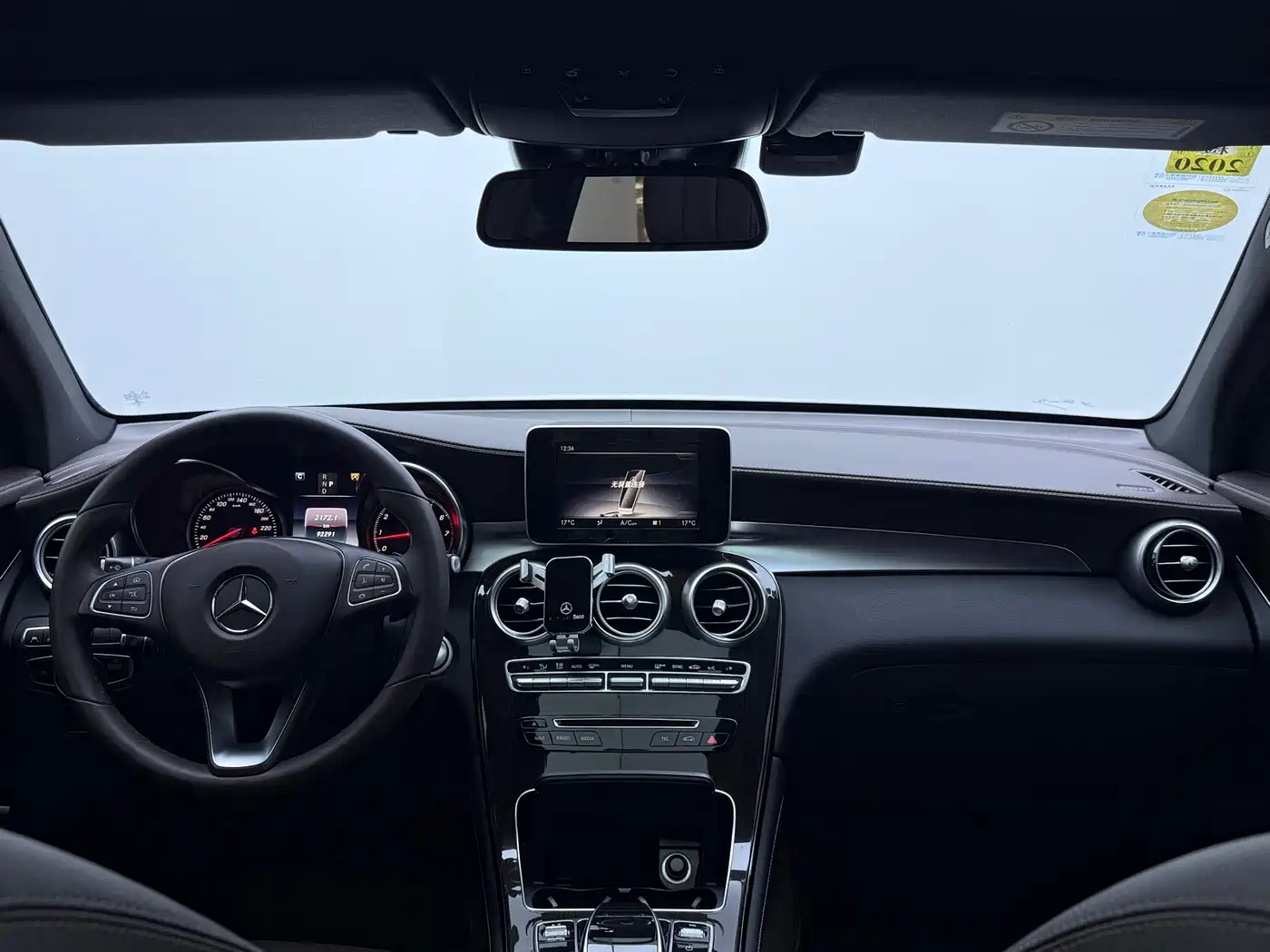 Mercedes-Benz GLC 2018 Facelift GLC 260 4MATIC Luxury фото 13