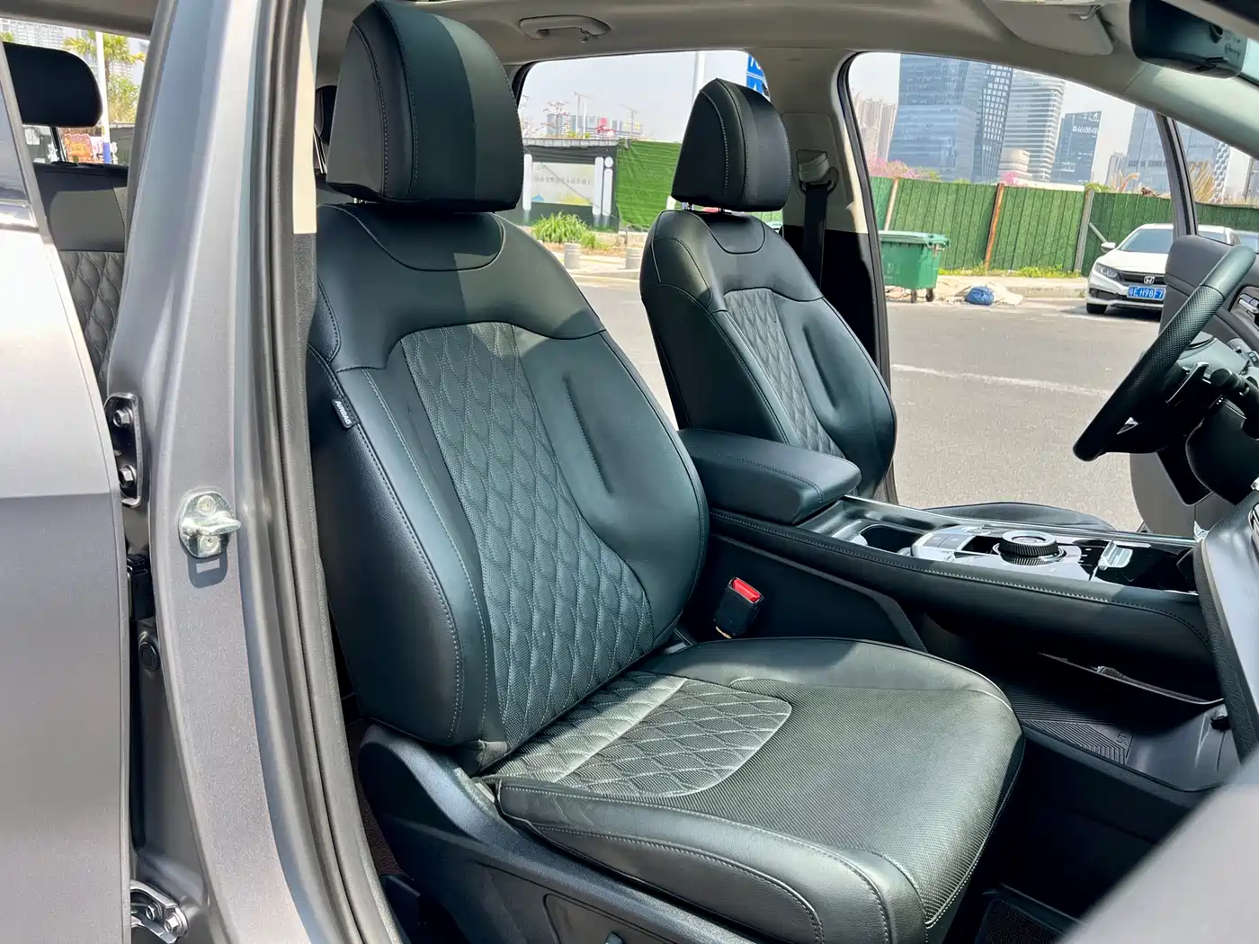 Kia Sportage 2023 2.0T 2WD Flagship Edition фото 10