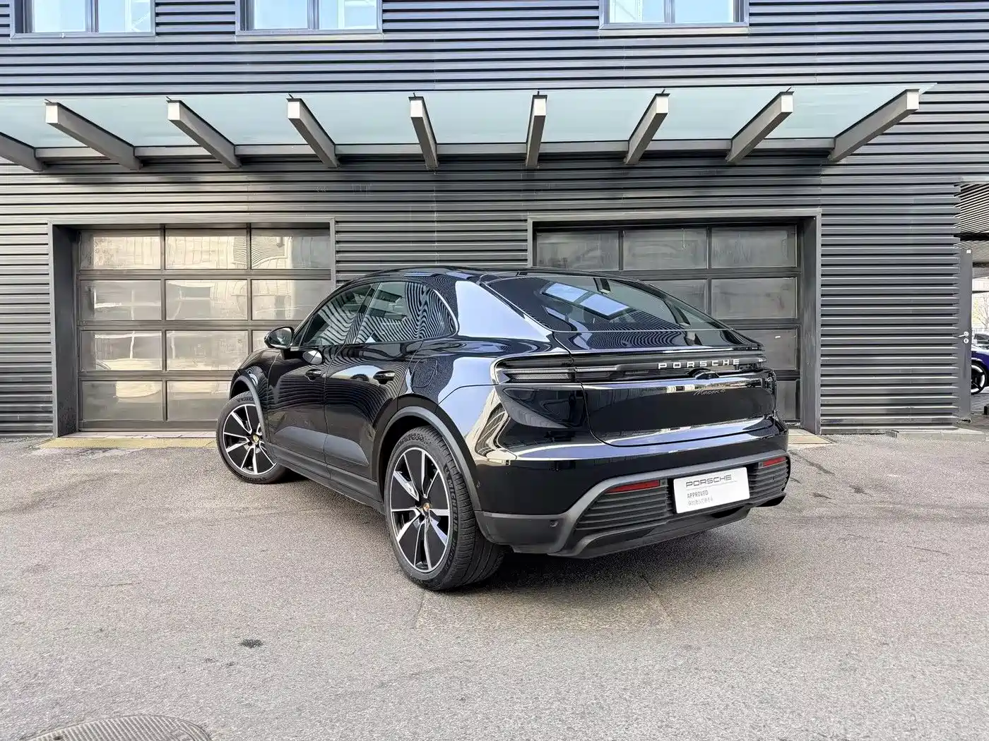 PORSCHE MACAN NEW ENERGY