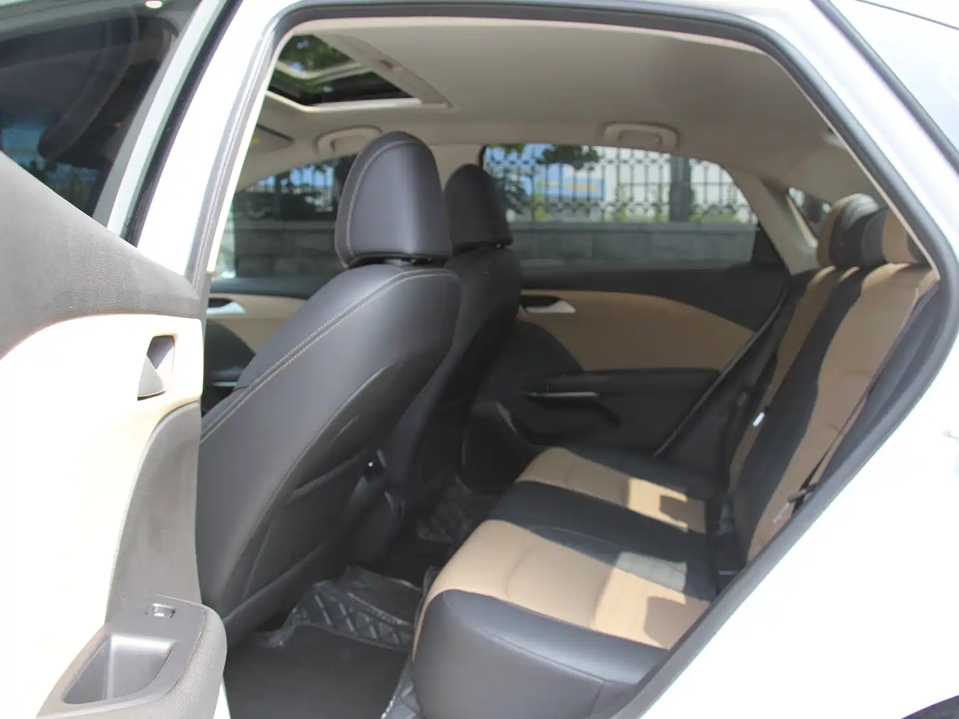 Chevrolet Monza 2022 320 Automatic Enjoyment Sunroof Edition фото 16