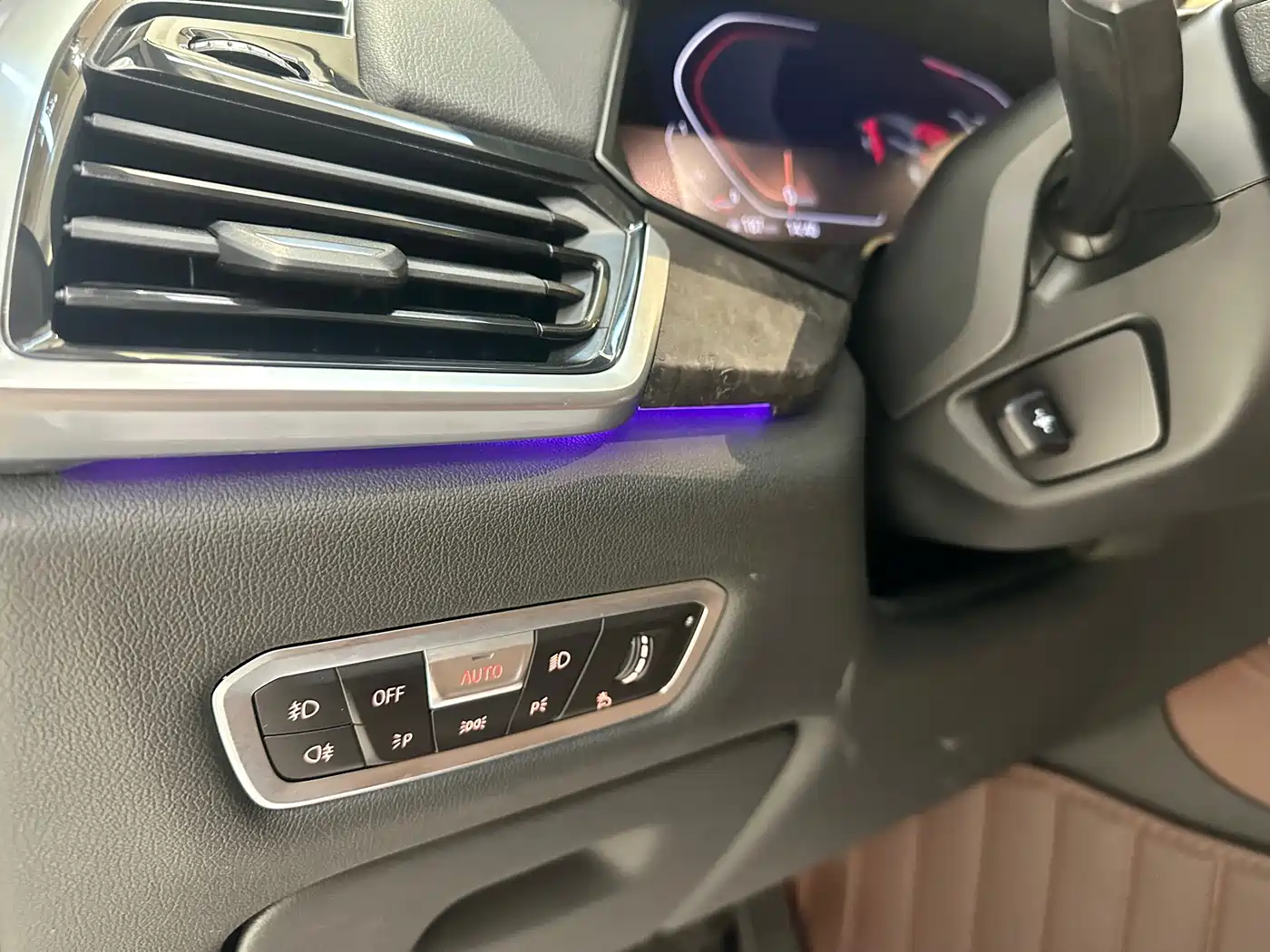 BMW X5 (Import) 2021 xDrive30i M Sport Package фото 13