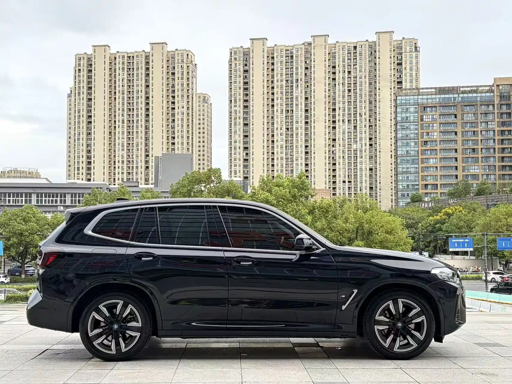 Фото 4 - BMW iX3