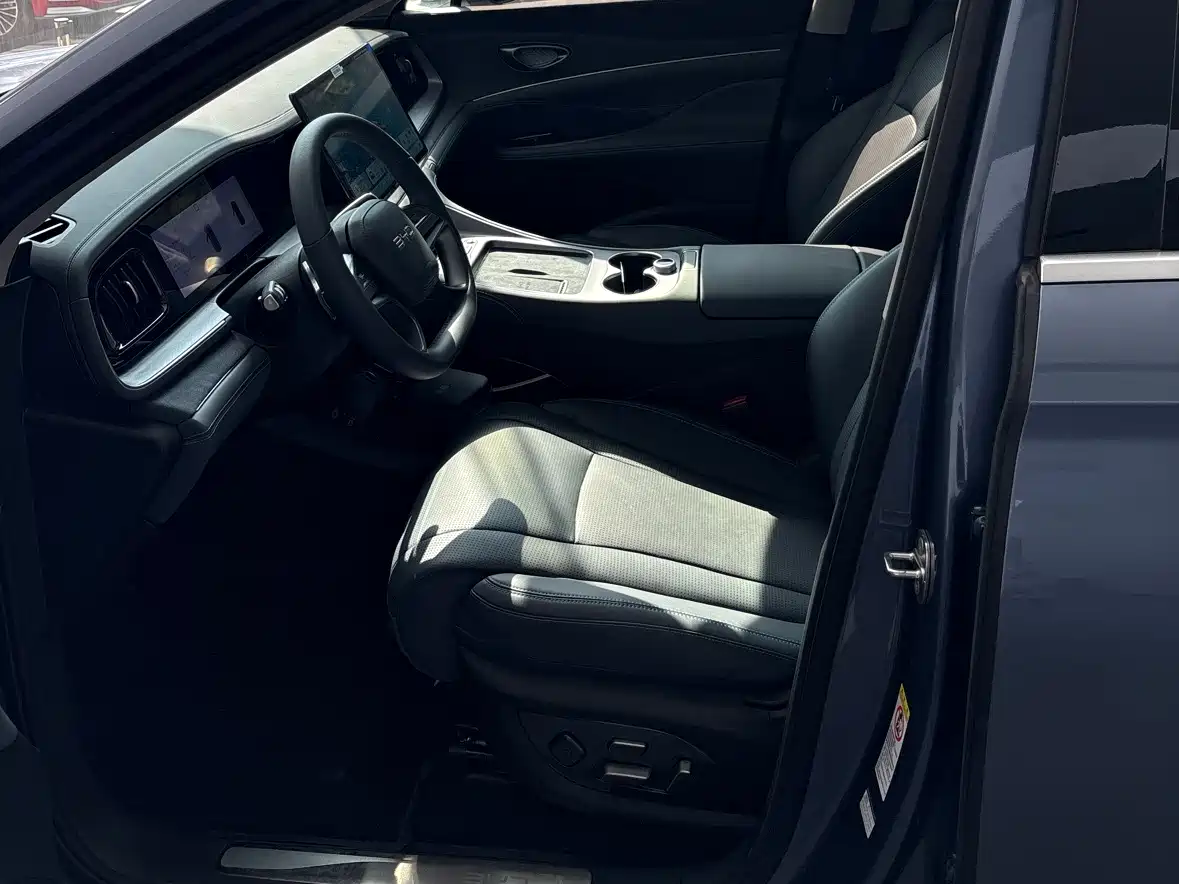 BYD SEA LION 07 DM I