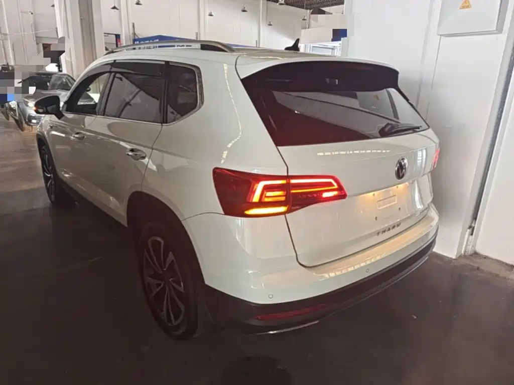 Фото 5 - Volkswagen Tharu