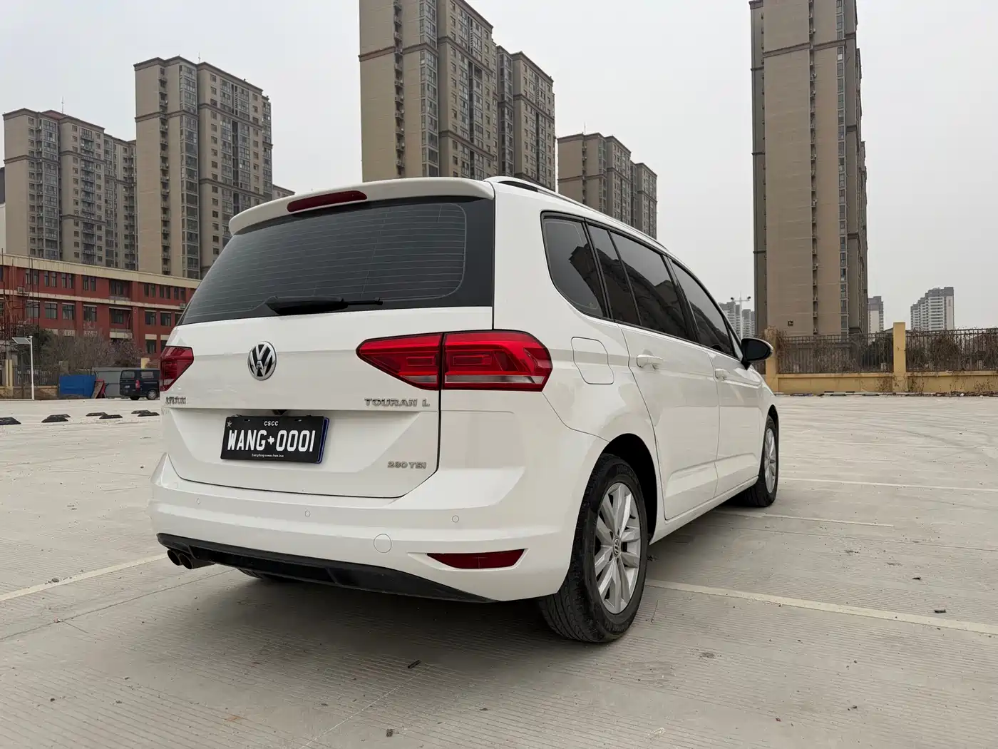 Volkswagen Touran 2021 Touran L 280TSI DSG Trend Edition 7-seater фото 6
