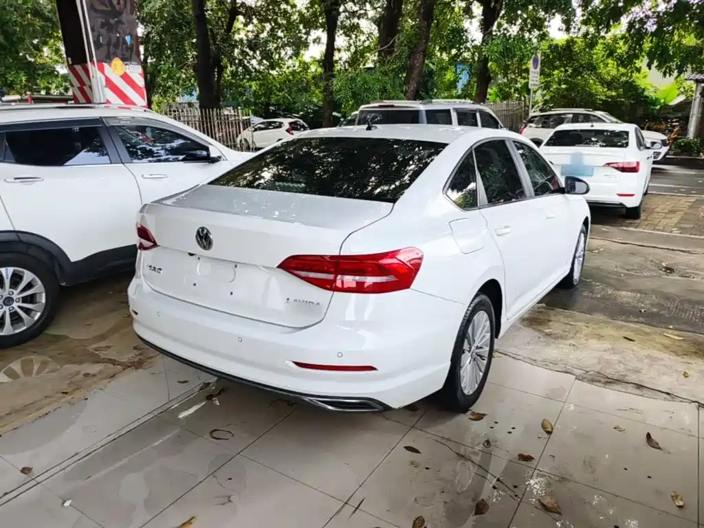 Фото 7 - Volkswagen Lavida