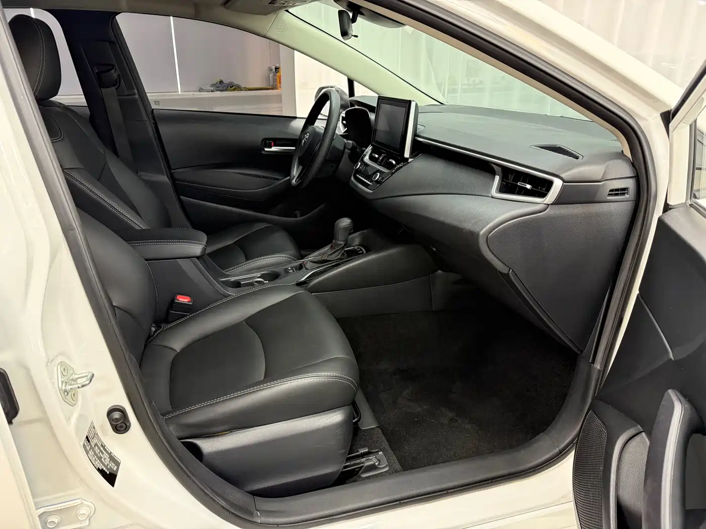 Toyota Corolla 2021 1.2T S-CVT Elite PLUS Edition фото 8