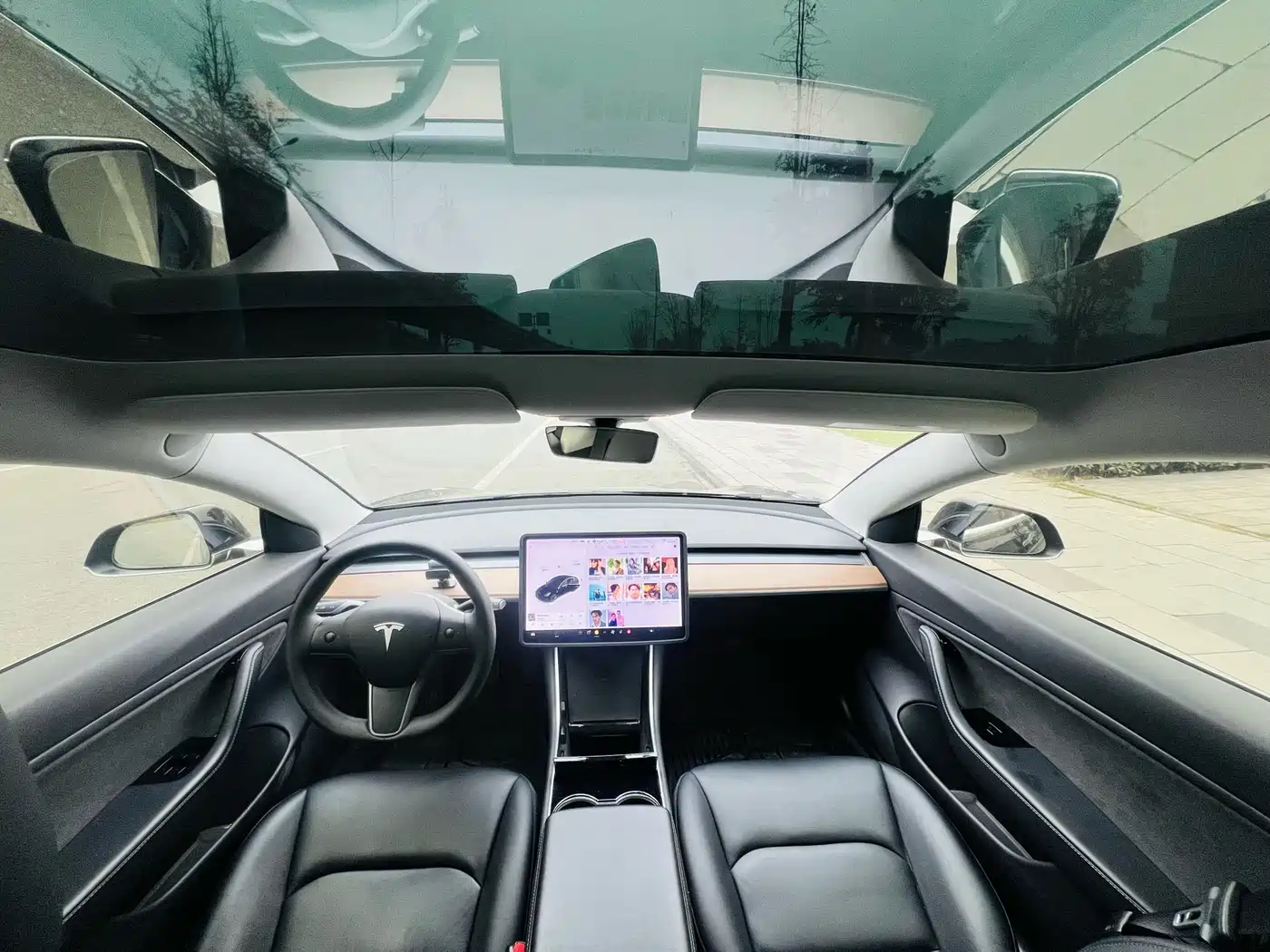 TESLA MODEL 3 (IMPORTED)