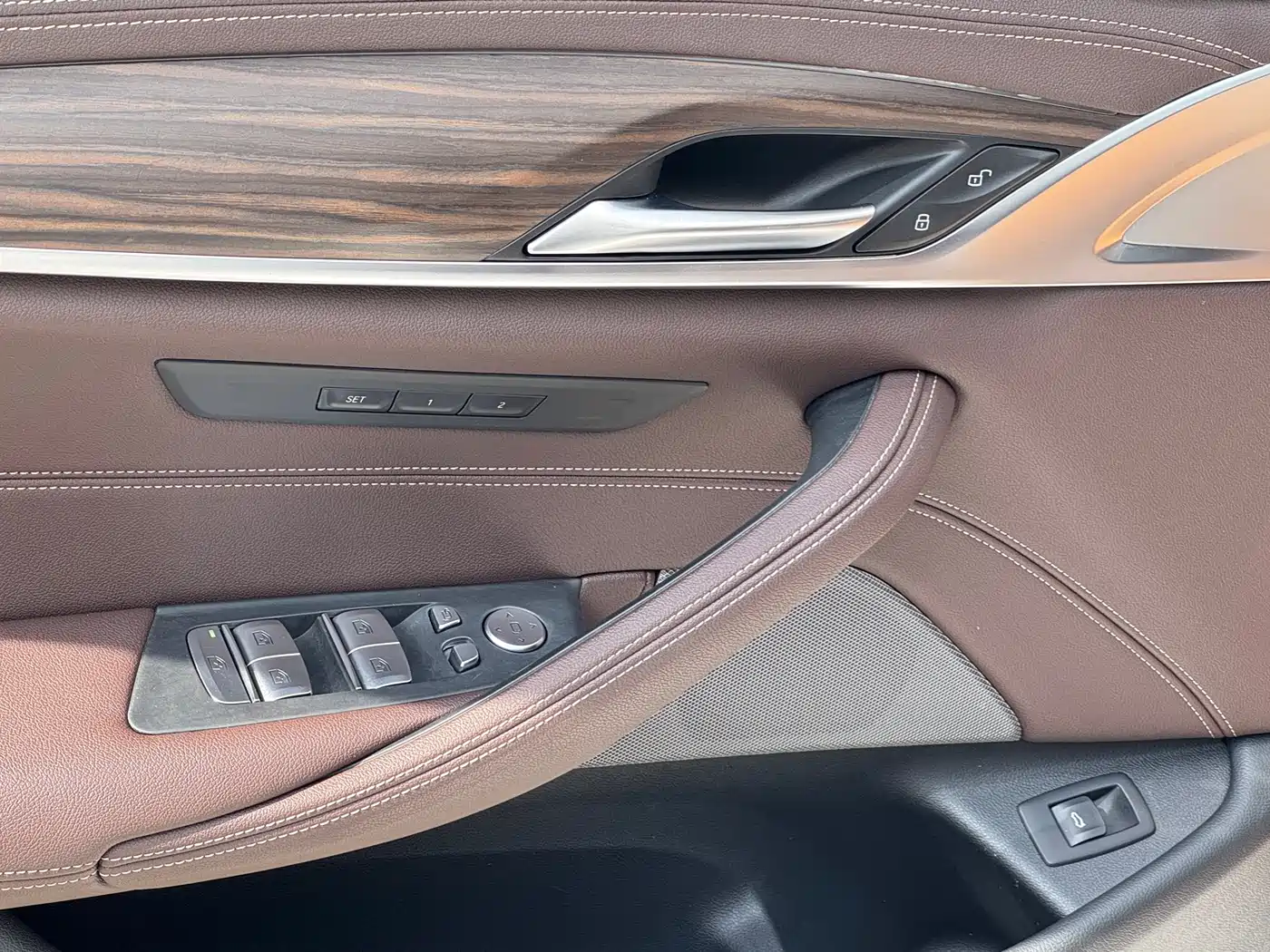 BMW 5 Series 2022 Facelift 530Li Leading M Sport Package фото 15