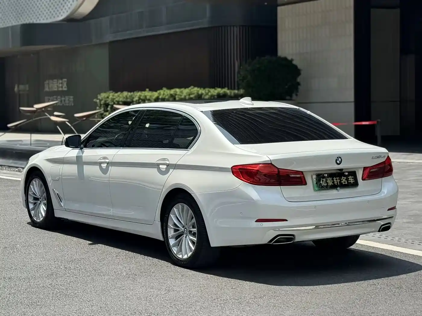 BMW 5 SERIES NEW ENERGY