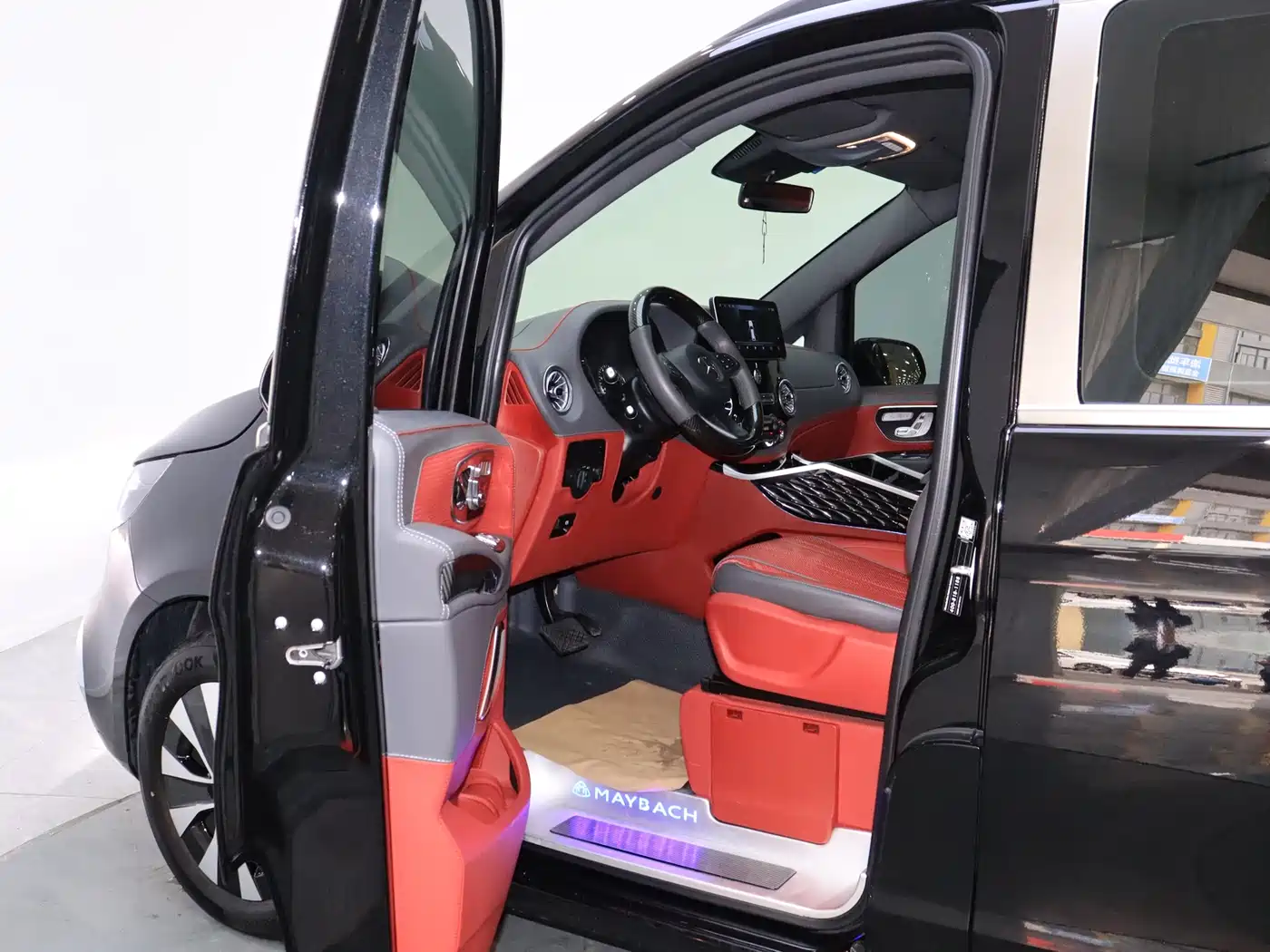 Mercedes-Benz Vito 2023 2.0T Elite 7-Seater фото 14