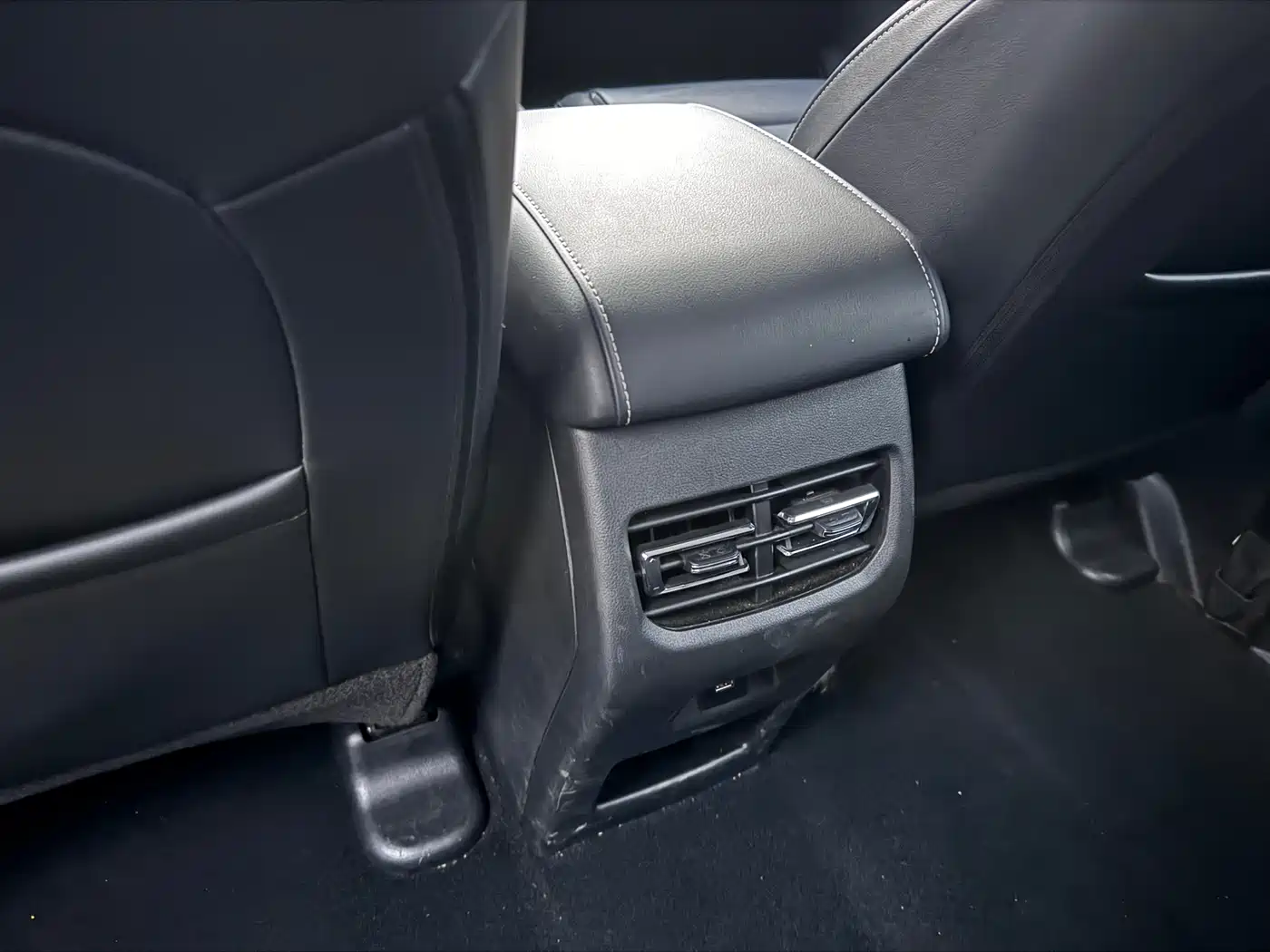 Haval M6 2021 PLUS 1.5T DCT Luxury Smart Connect фото 9