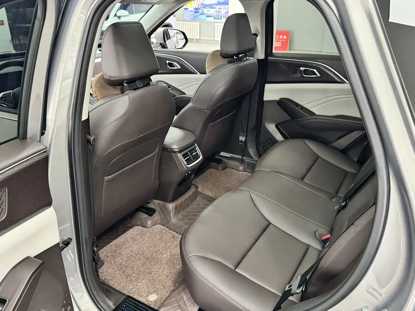 Haval Xiaolong MAX 2023 2023 1.5L Hi4 105 4WD Pilot Edition