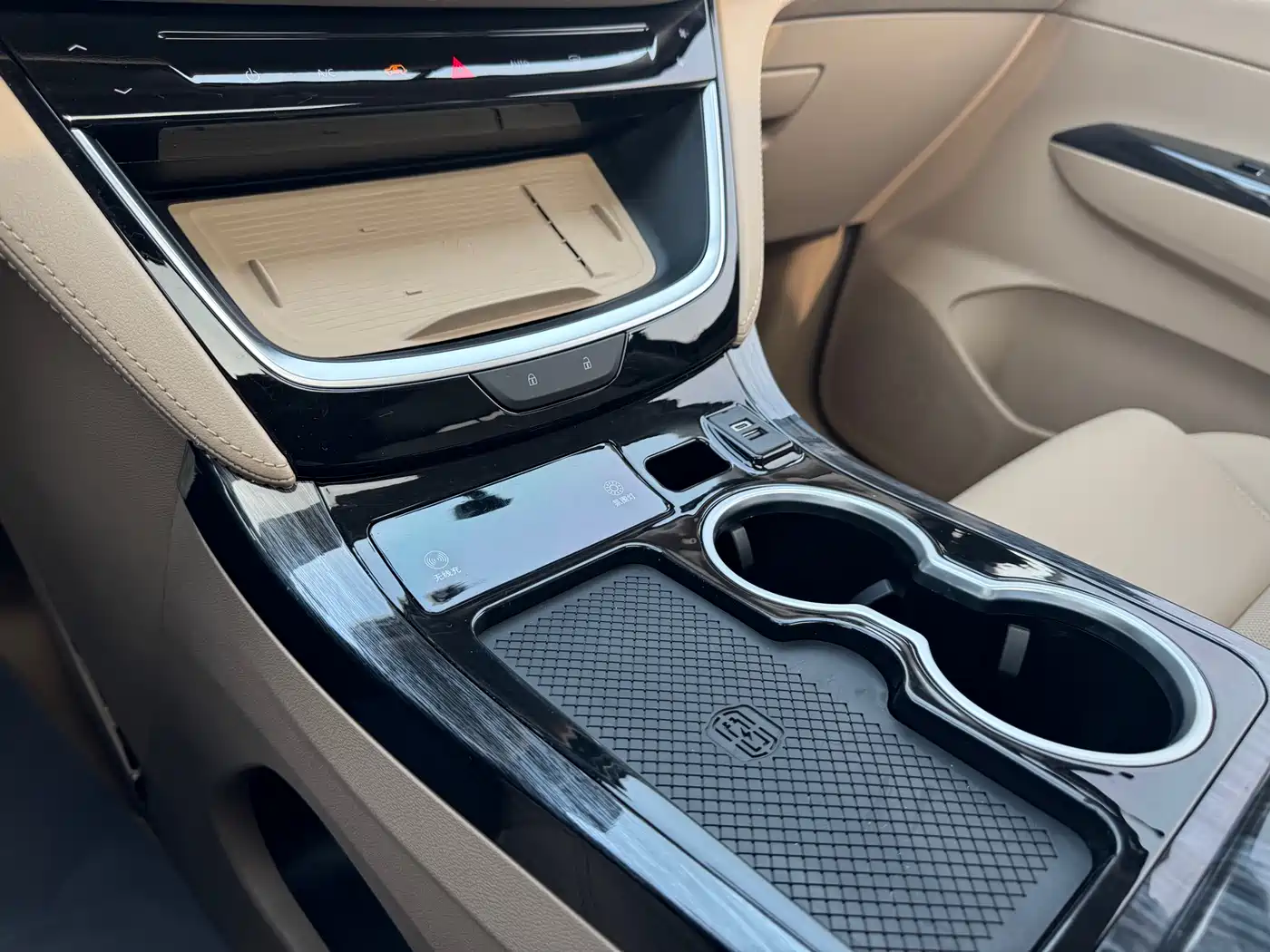 BUICK GL8 NEW ENERGY