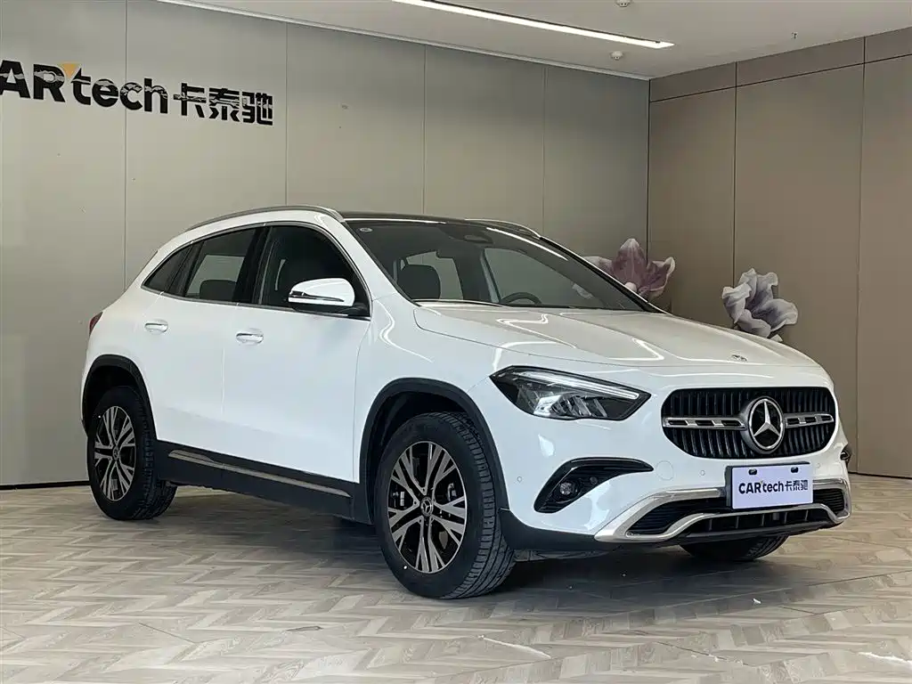 Mercedes-Benz GLA 2024 GLA 220 фото 2