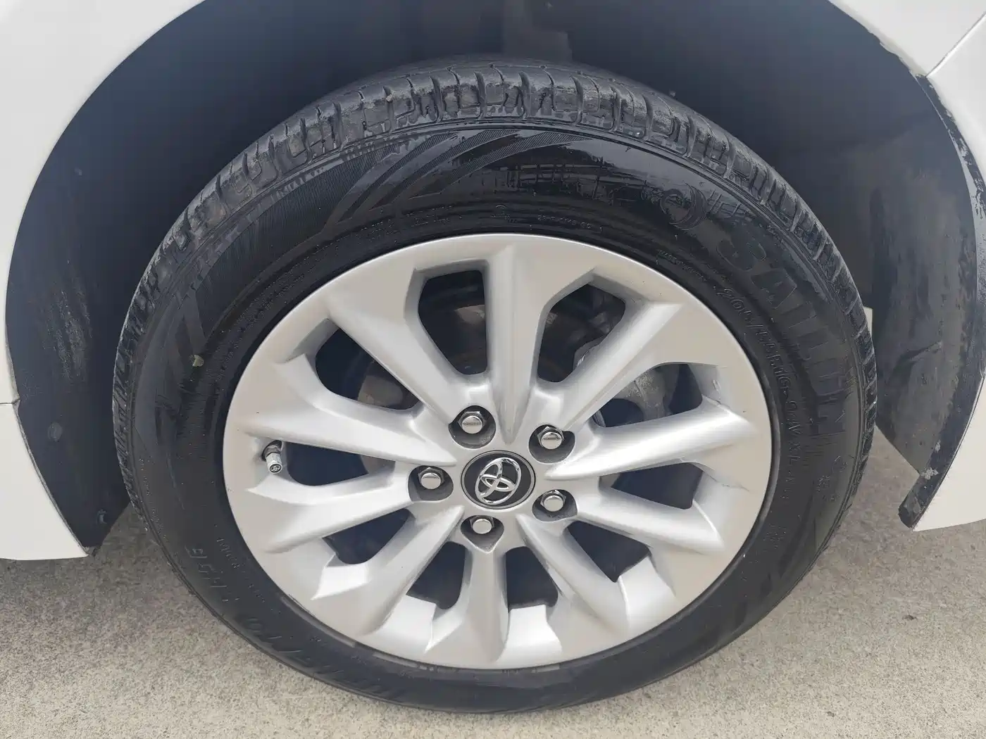 Toyota Corolla 2021 1.2T S-CVT Luxury Edition фото 11