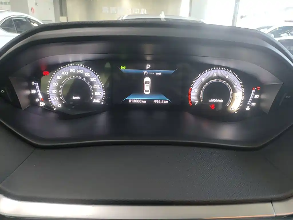 Peugeot 408 2025 2022 1.6T Light Chaser Edition