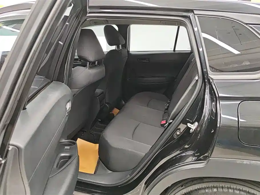 Toyota Corolla Cross 2022 2.0L Pioneer Edition фото 11