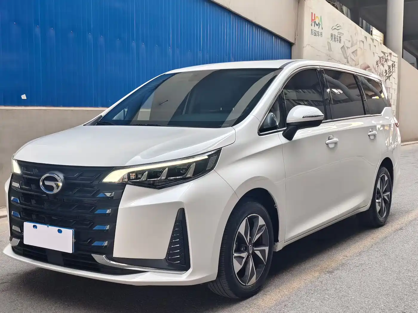 GAC Trumpchi Trumpchi M6 2023 PRO 270T DCT Luxury Edition