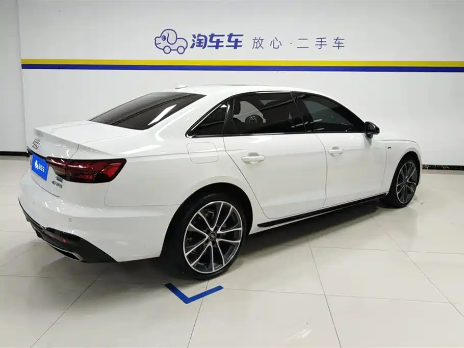 Audi A4L 2024 40 TFSI Luxury Dynamic фото 3