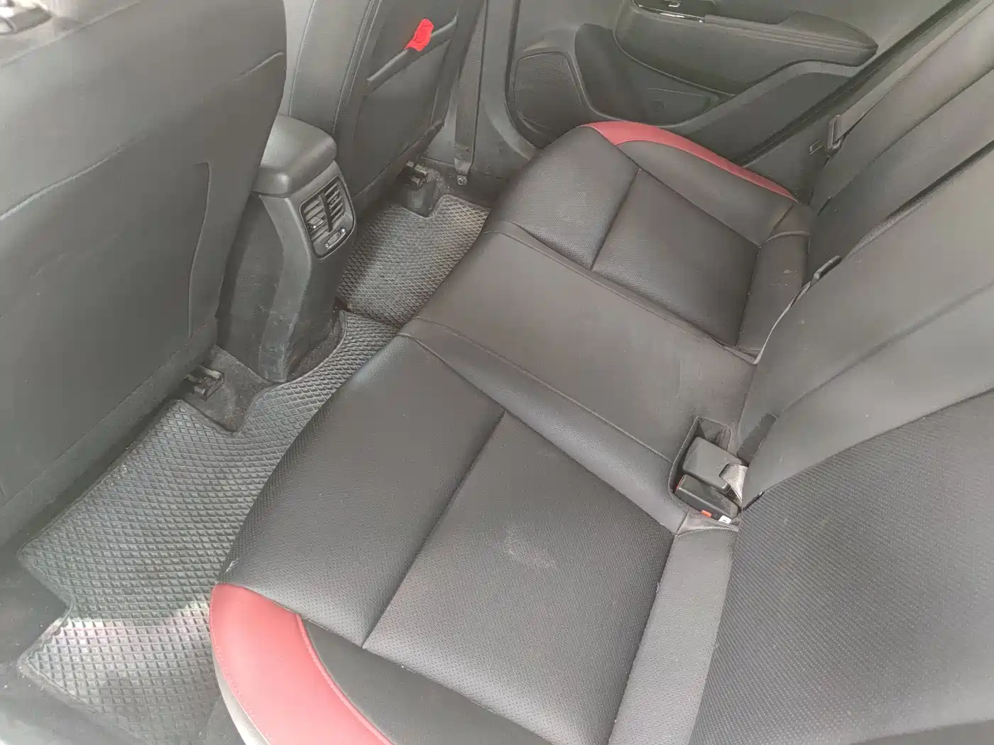 Kia KX CROSS 2018 1.6L Automatic Smart Sunroof Edition фото 8
