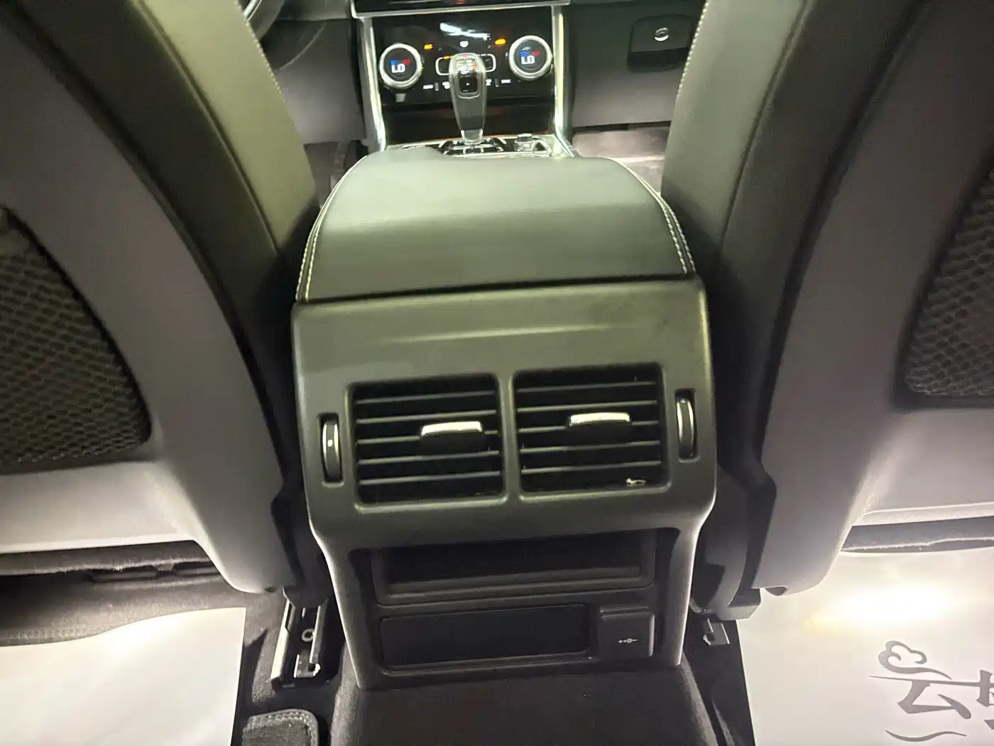 Jaguar XEL, миниатюра 16