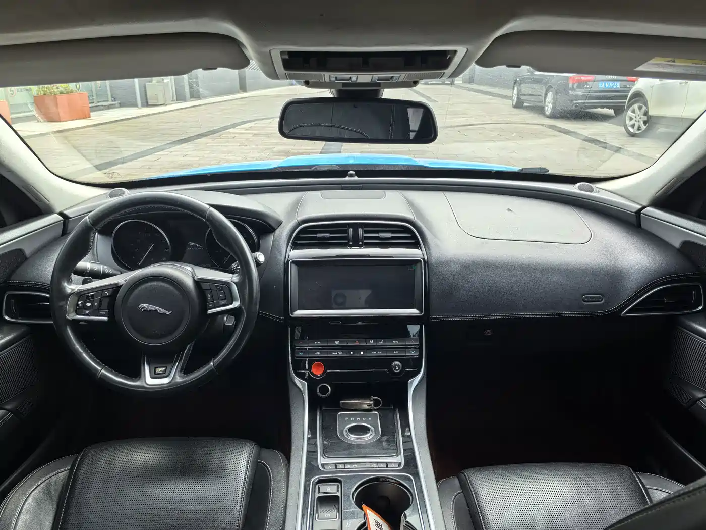 Jaguar XE 2016 2015 2.0T 200PS R-Sport
