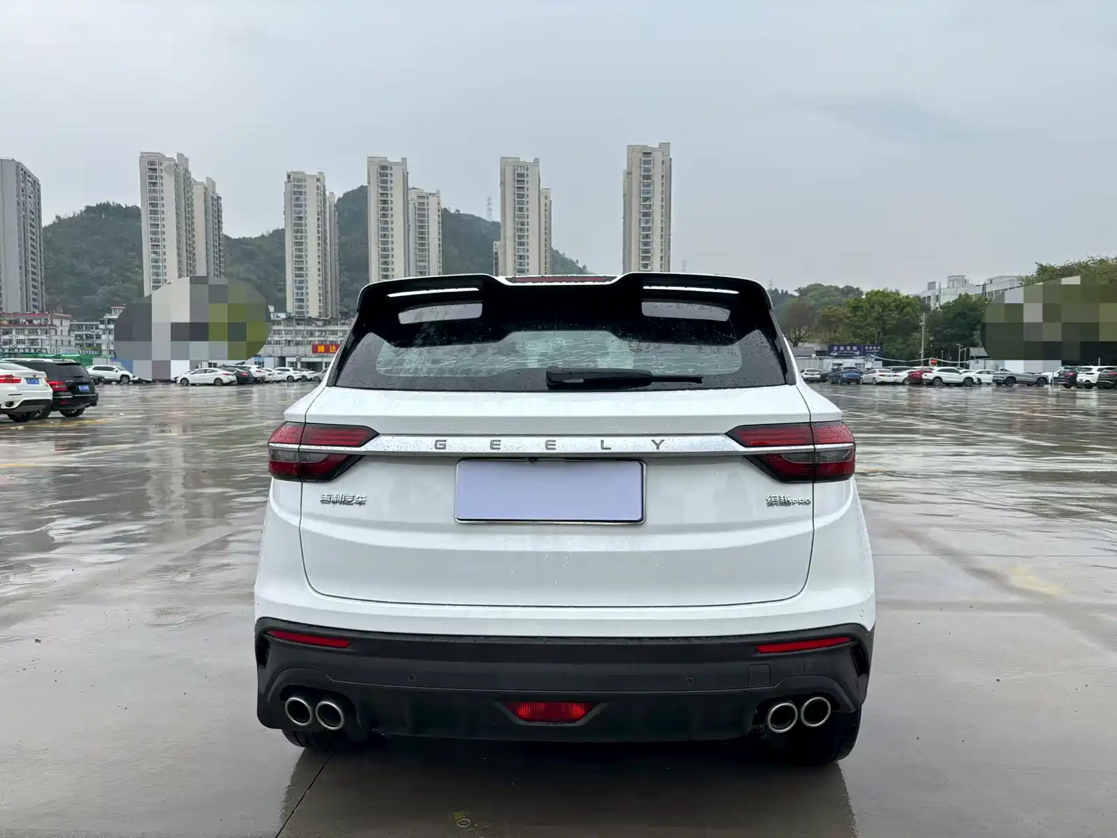 Фото 7 - Geely Coolray