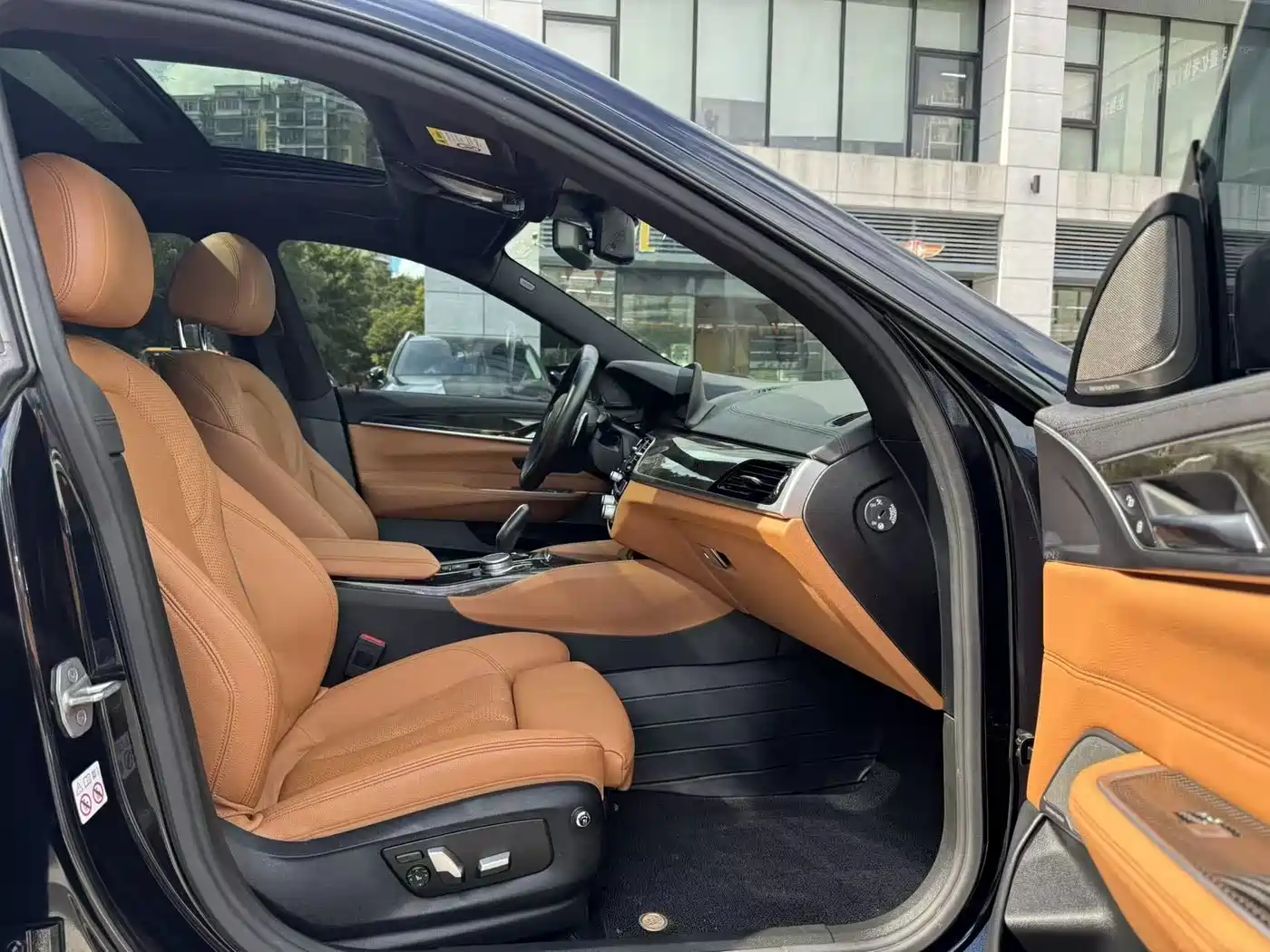 BMW 6 Series GT 2018 630i Luxury Design Package фото 4