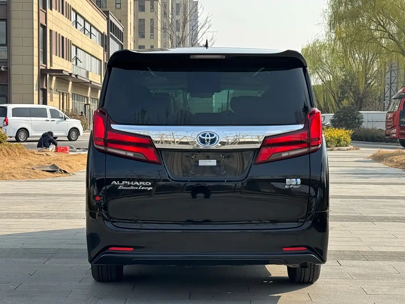 Toyota Alphard 2020 Hybrid 2.5L Premium Edition фото 15