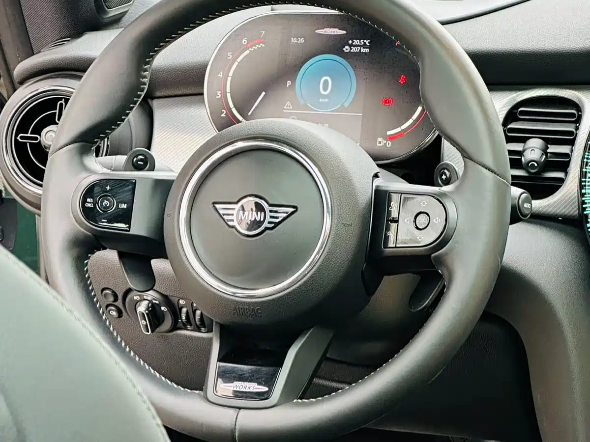 MINI JCW