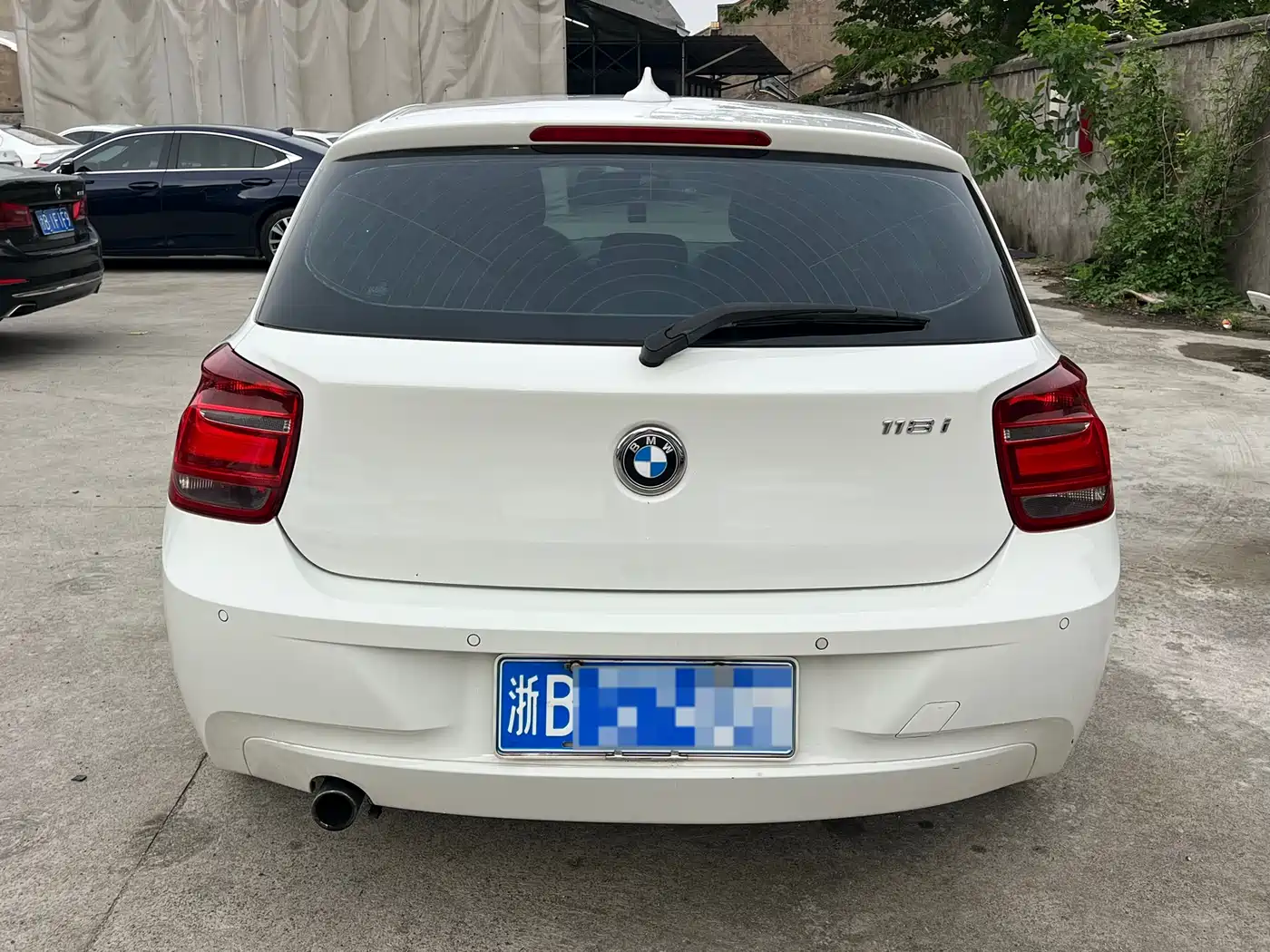 BMW 1 Series (Import) 2013 Facelift 118i Leading Model фото 16