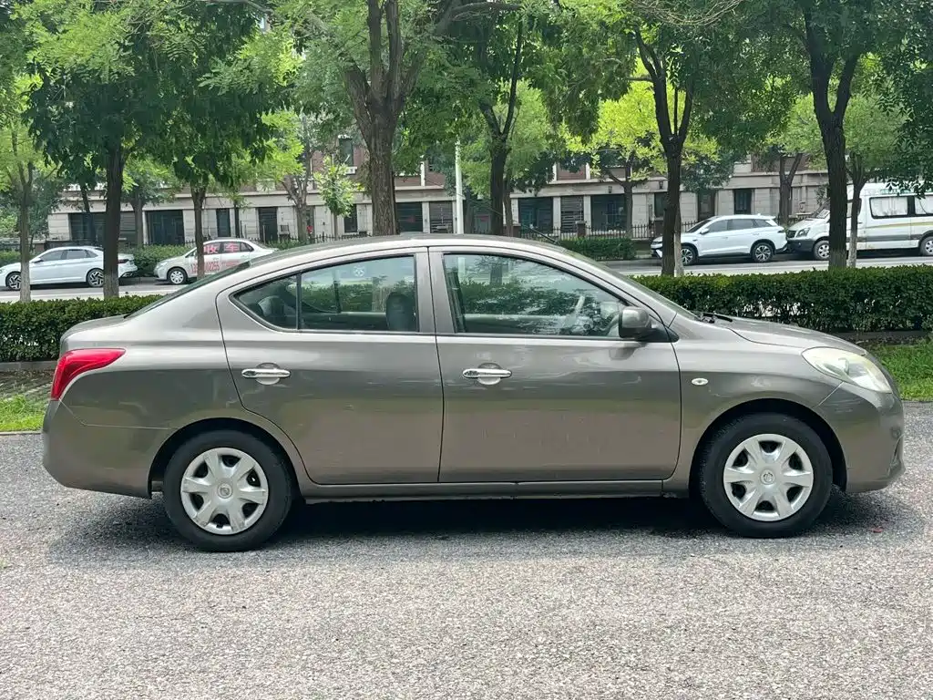 Nissan Sunny 2013 2011 1.5XE CVT Comfort Edition