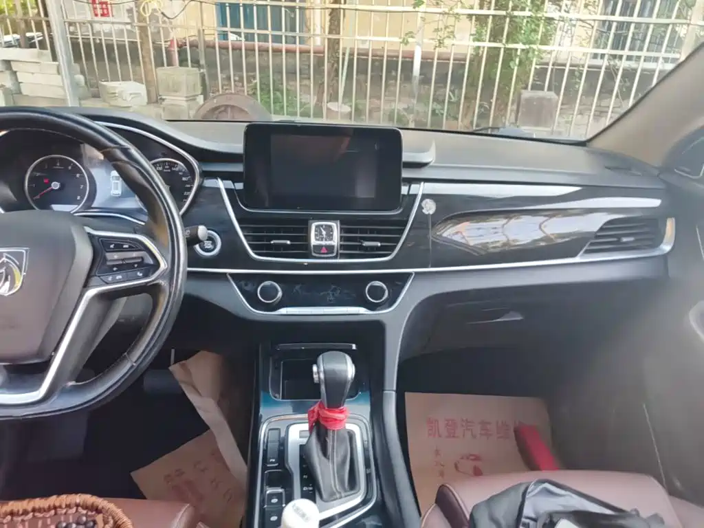 Baojun 560 2018 2017 1.5T DCT Flagship Model