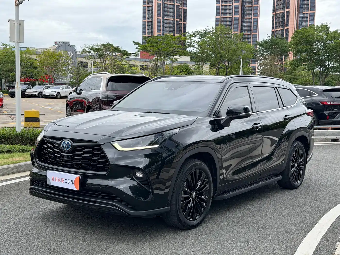 Toyota Highlander 2023 2.5L Smart Hybrid Dual Engine AWD Ultimate 7-Seater