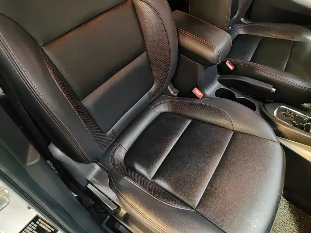 Фото 20 - Changan CS35