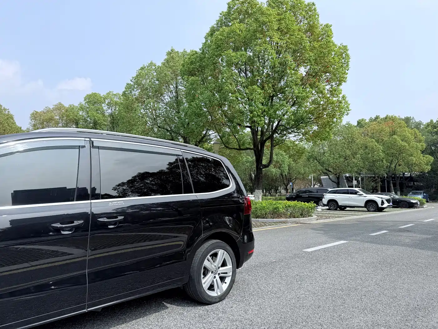 Volkswagen Sharan 2016 380TSI Comfort 7-seater фото 16