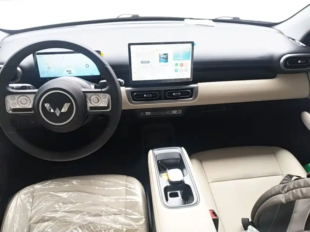 Wuling Motors Wuling Binguo PLUS 2026 2024 Model 330km 5-Seater