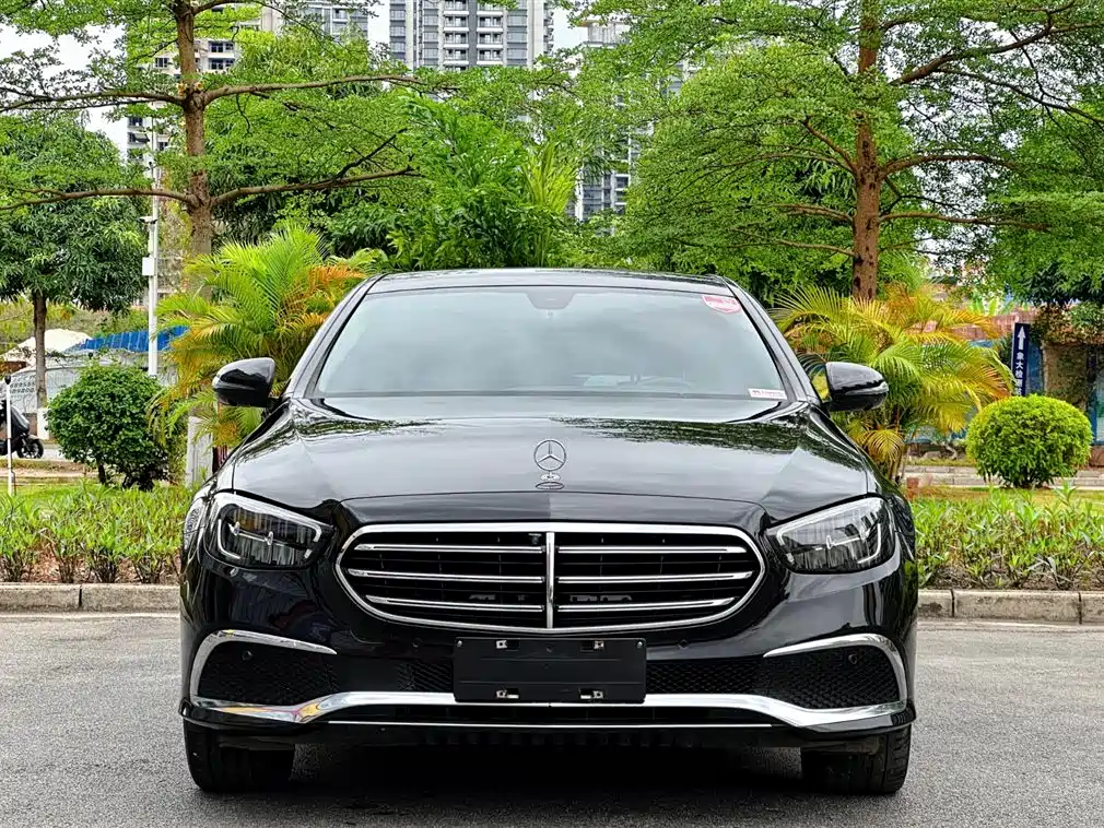 Mercedes-Benz E-Class 2021 E 300 L Fashion фото 2