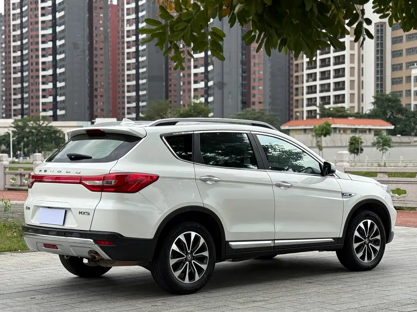 Dongfeng Fengdu MX5 2017 2016 2.0L Automatic Flagship Edition