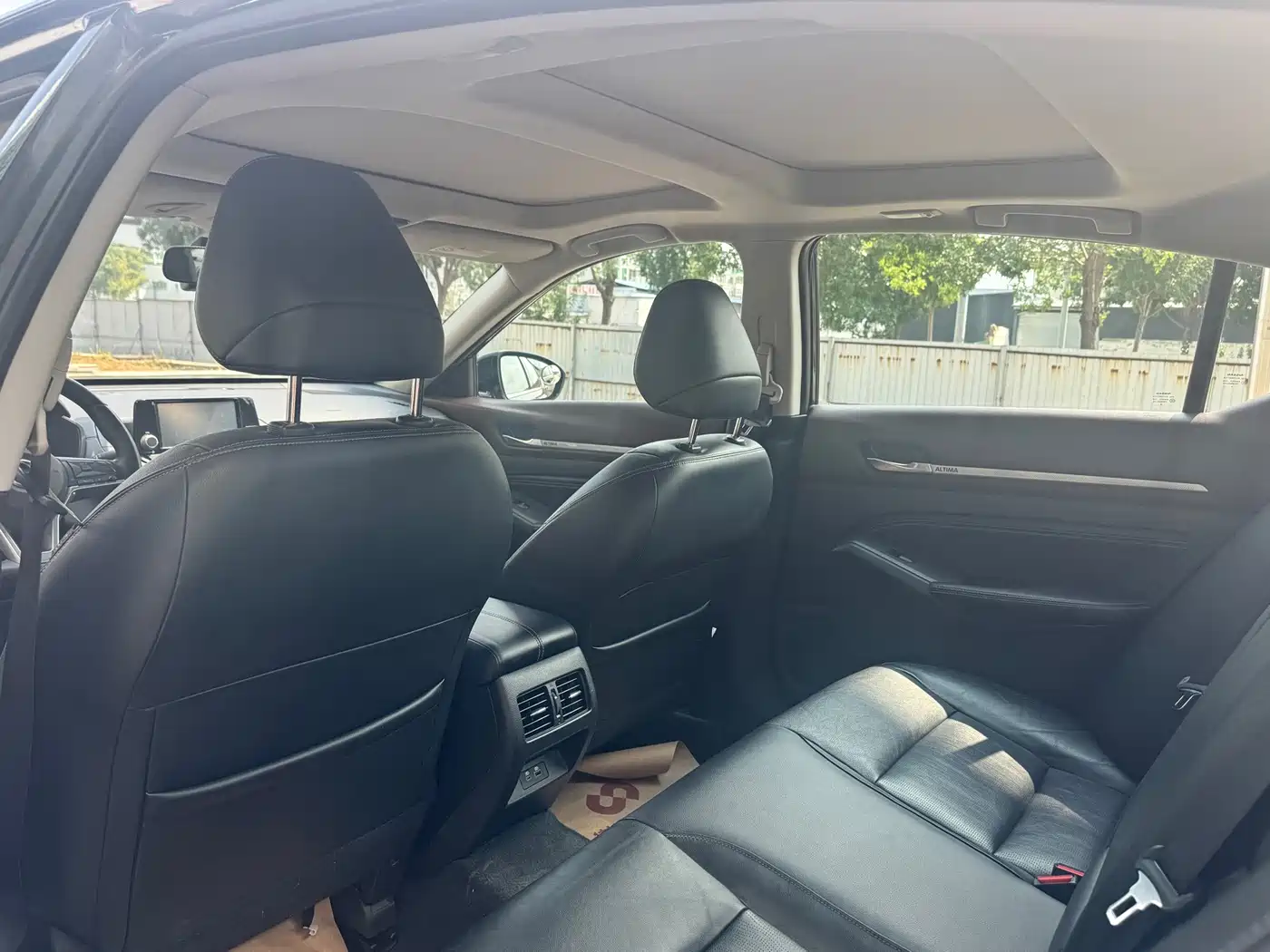 Фото 8 - Nissan Teana