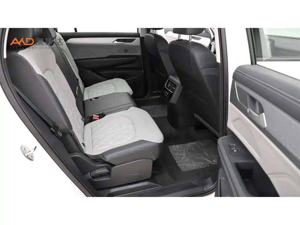 Volkswagen Talagon 2024 380TSI 4WD R-Line Cruise Shared Edition фото 8