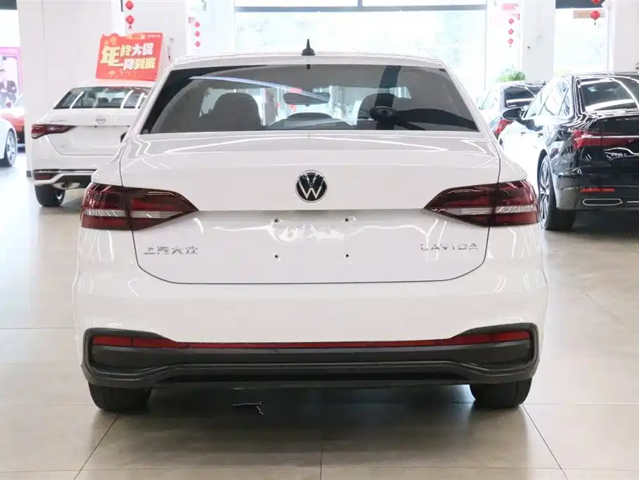Volkswagen Lavida 2024 Model 1.5L Automatic Delight Edition фото 4